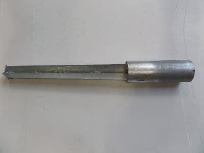 Jordspyd rund stolpe kraftig 101×900 mm varmforsinket
