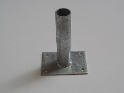 Stolpeholder rund stolpe Ø44 mm varmforsinket