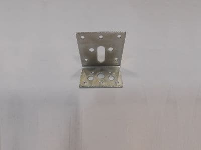 Vinkelanker 60×40×60 mm (med spor)